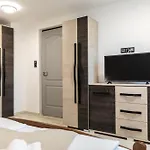 Tengercsillag Apartamento *