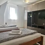 Tengercsillag Vendeghaz * Alsóörs
