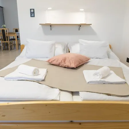 Apartament Tengercsillag Vendeghaz *
