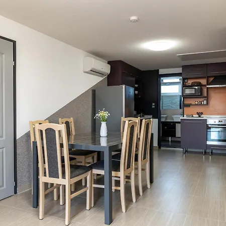 Apartamento Tengercsillag *