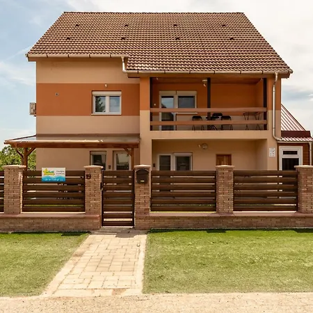 Appartement Tengercsillag