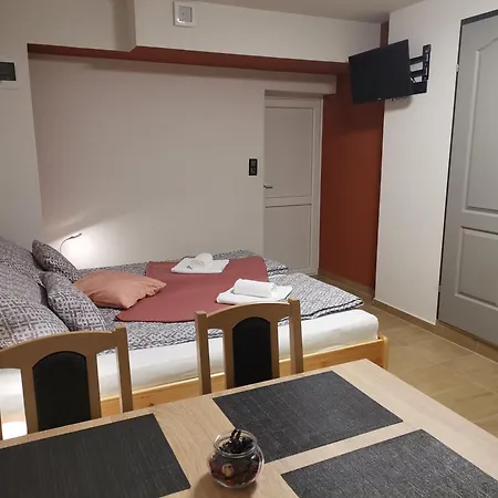 Tengercsillag Vendeghaz Apartament Alsóörs